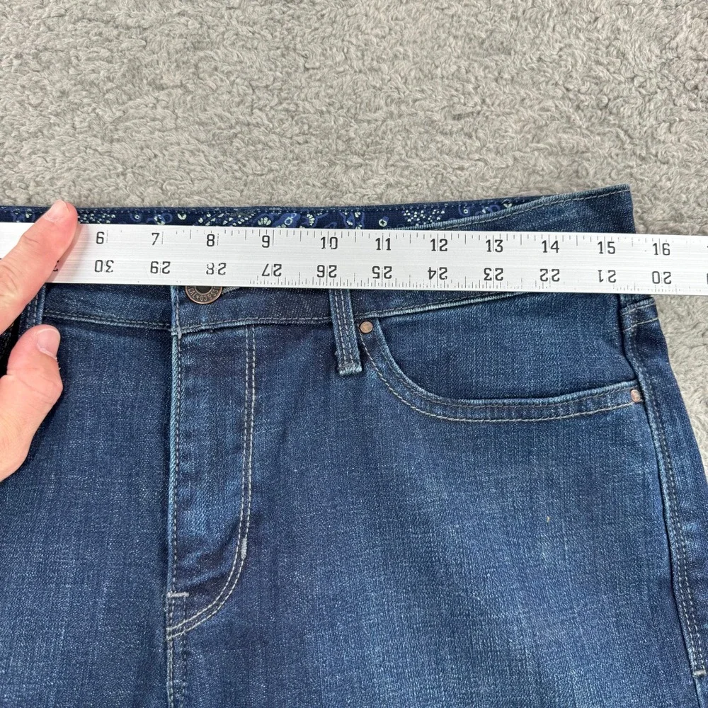 Levis 525 Perfect Waist Denim Bermuda Shorts Dark Wash Blue Womens Size 8
